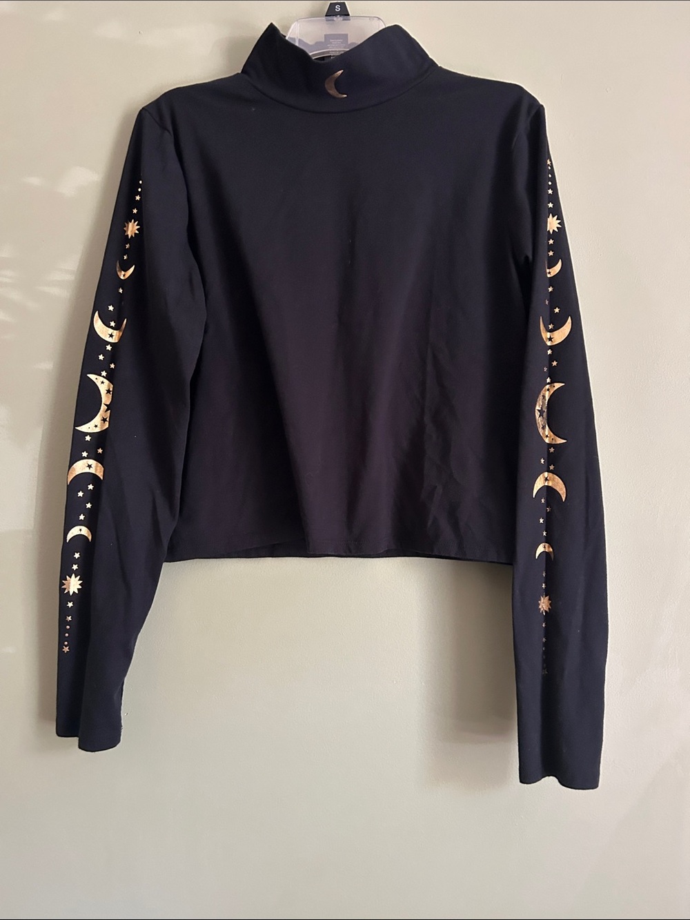 Midnight Hour Hot Topic Black & Gold Moon Mock Neck Long-Sleeve T-Shirt Size  XL